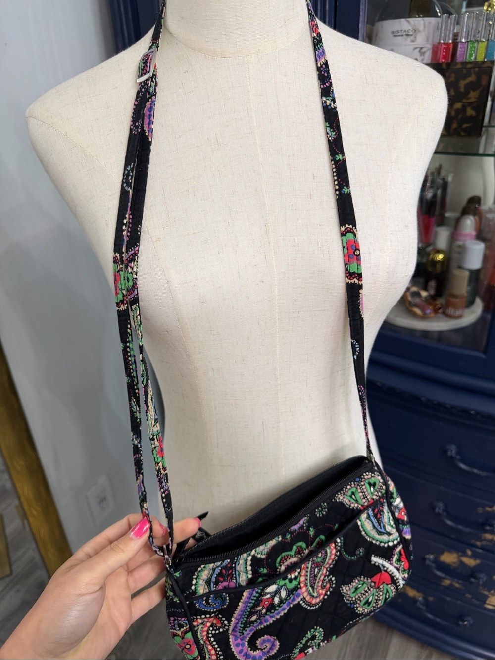 Retired Vera Bradley Kiev Paisley Little Crossbody Bag - Picture 12 of 12